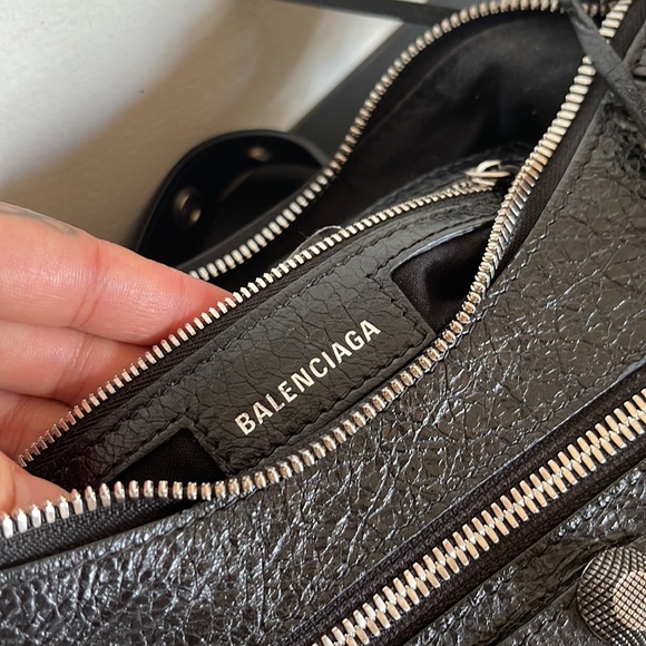 EUC Balenciaga Le Cagole Small - Picture 5 of 10